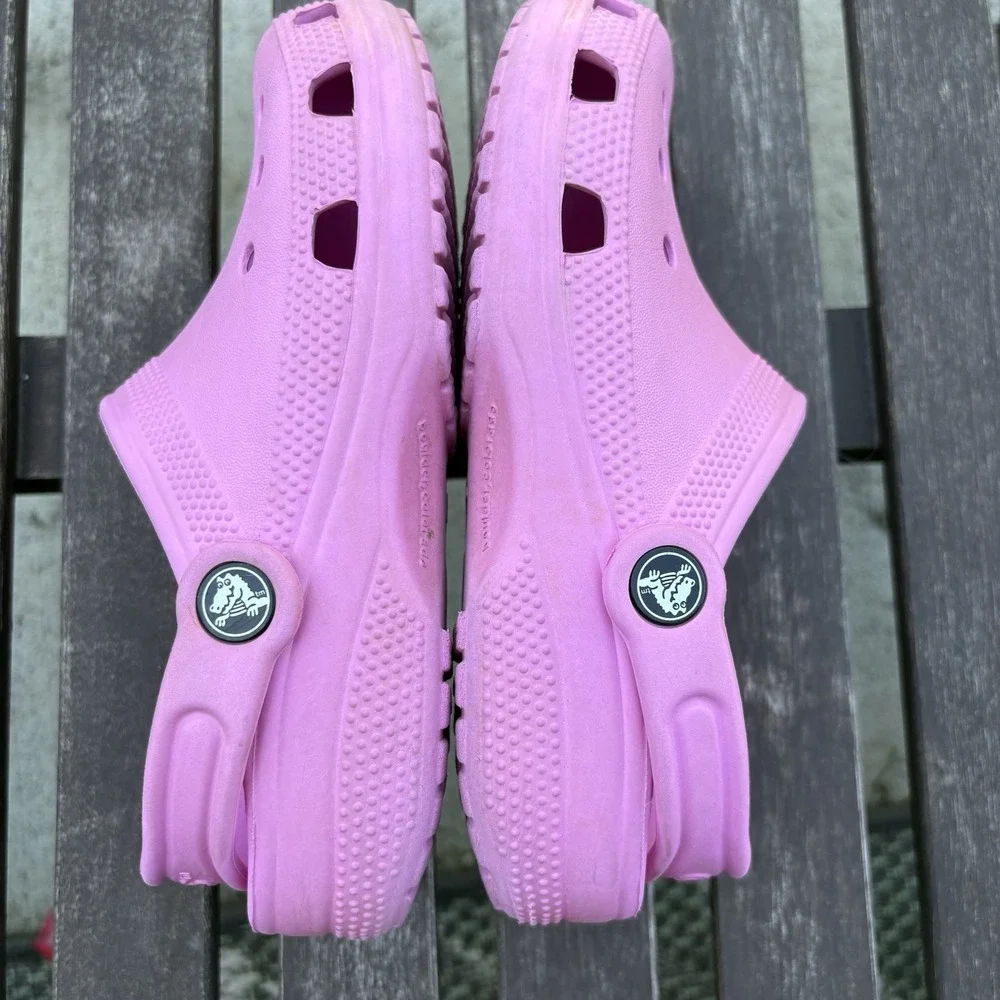 Crocs Kids J2 Pink Classic Clog Barbiecore Lightweight